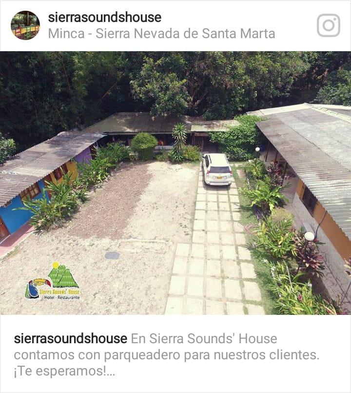 לינה וארוחת בוקר מינקה Sierra Sounds House מראה חיצוני תמונה